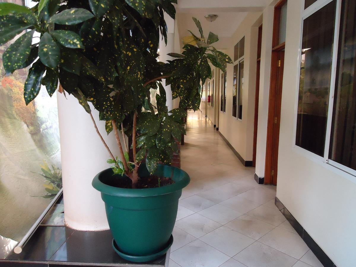 Snow View Hotel Boma la Ngombe Eksteriør bilde