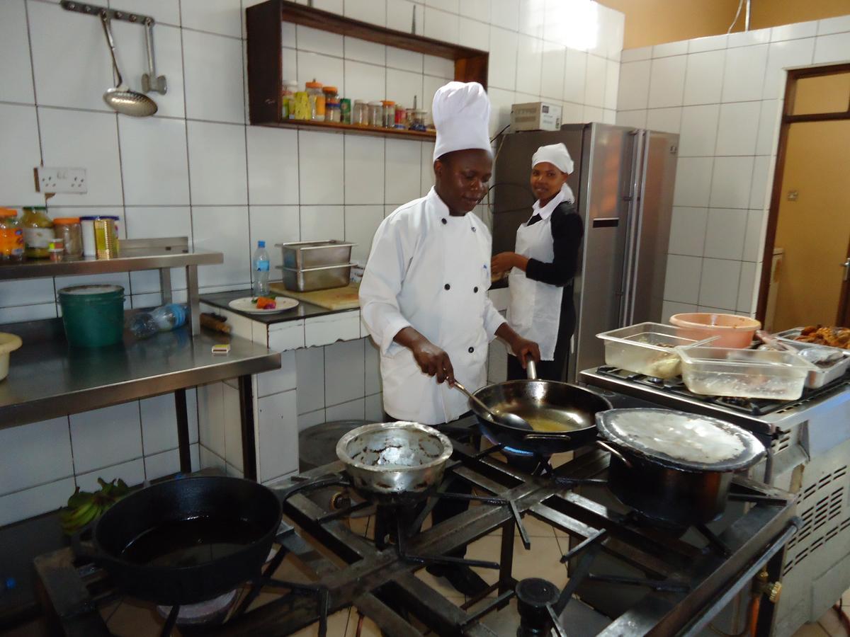 Snow View Hotel Boma la Ngombe Eksteriør bilde
