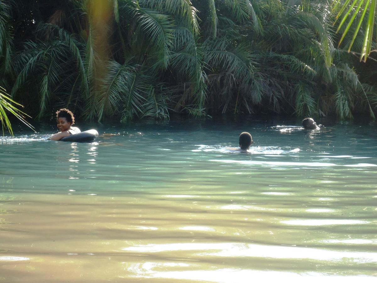 Snow View Hotel Boma la Ngombe Eksteriør bilde